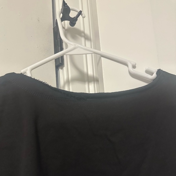 NWT Bubble Long Sleeve Round Neck Raw Hemmed Top - Picture 6 of 10